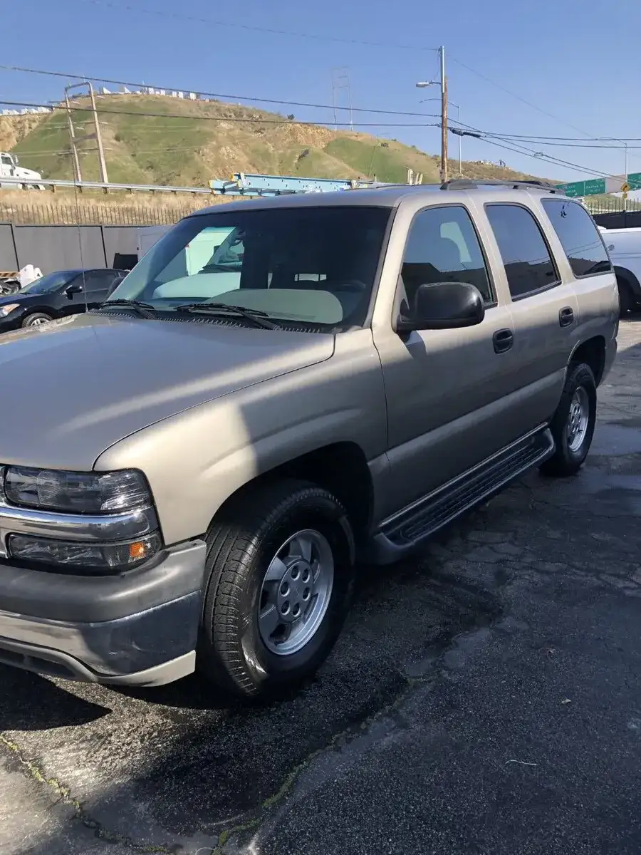 A silver truck in the parking lot receives mobile car detailing from Armando King Mobile Detailing in Canoga Park, CA.